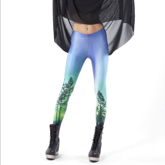 Blackmilk Pants - Aurora skye leggings